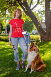 seembo-giraffe-skater-roller-skating-with-a-dog-women-red-t-shirt